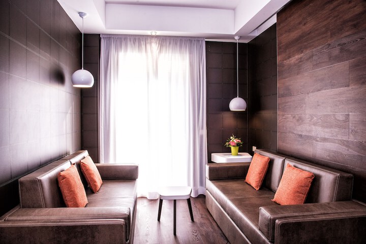 Room 21 of 48