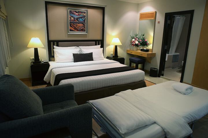 Room 6 of 60