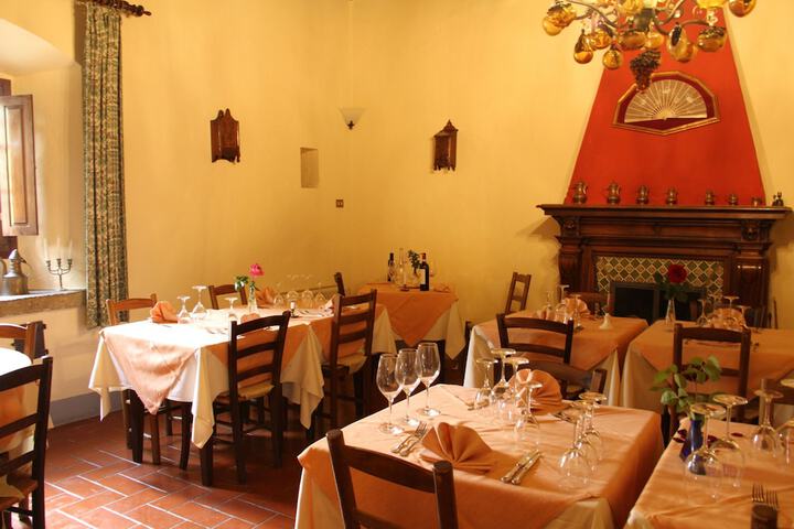 Dining 95 of 147