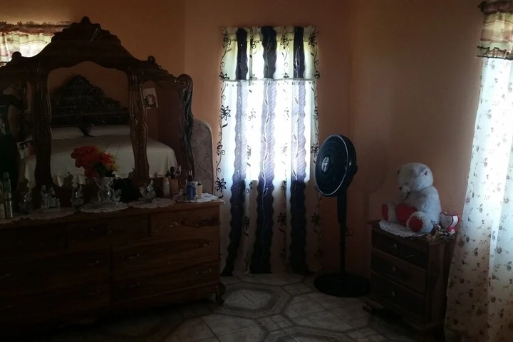 Room 7 of 13