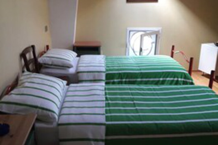 Room 15 of 22