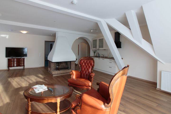 Room 15 of 39