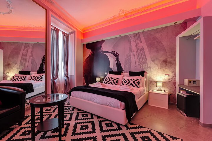Room 21 of 46