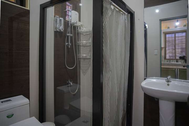 Room 58 of 143