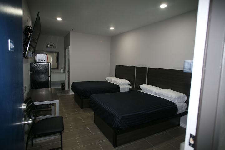 Room 2 of 21