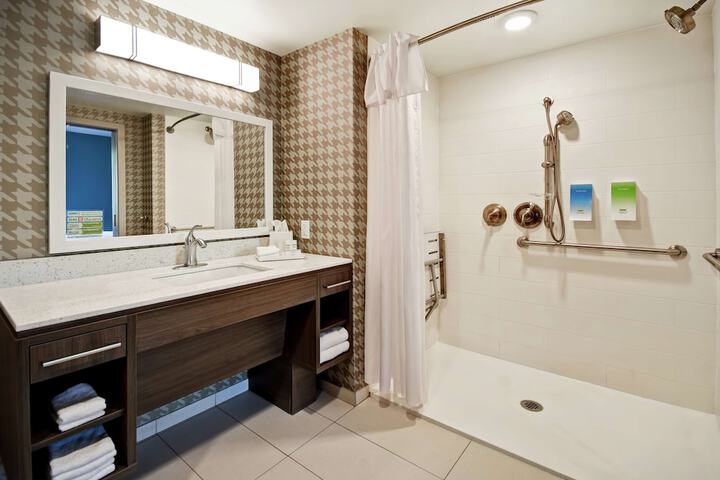 Bathroom shower
