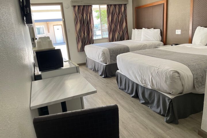 Room 2 of 15