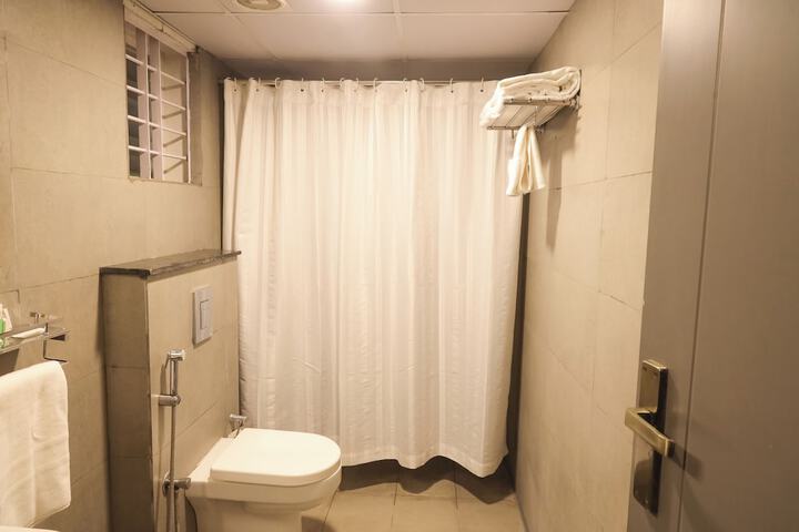 Room 14 of 20