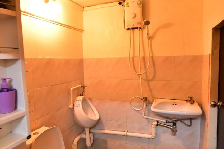 Clean Restrooms