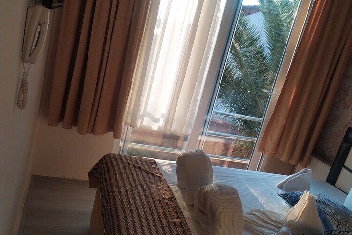 Room 10 of 70