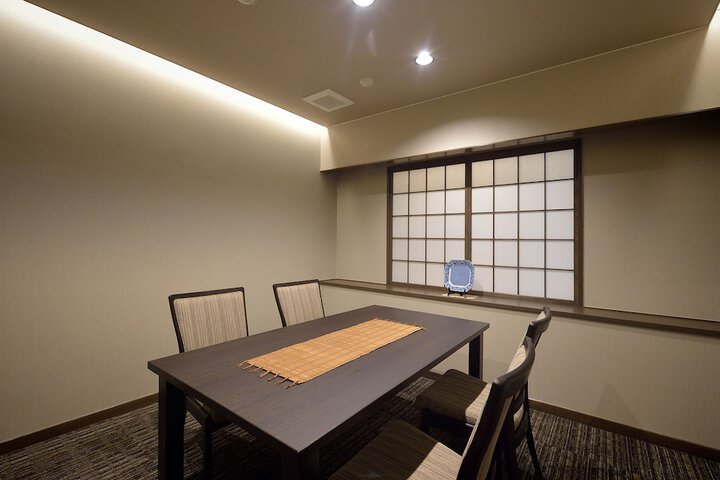 Dining Photos