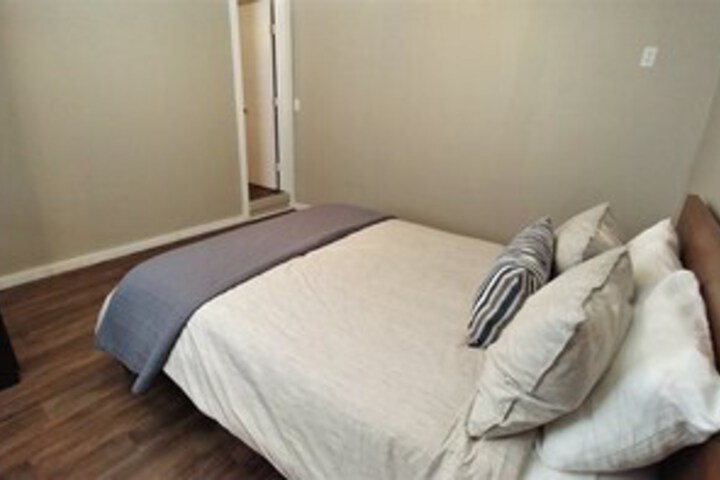 Room 28 of 36