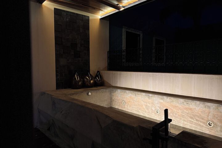Pool 109 of 160