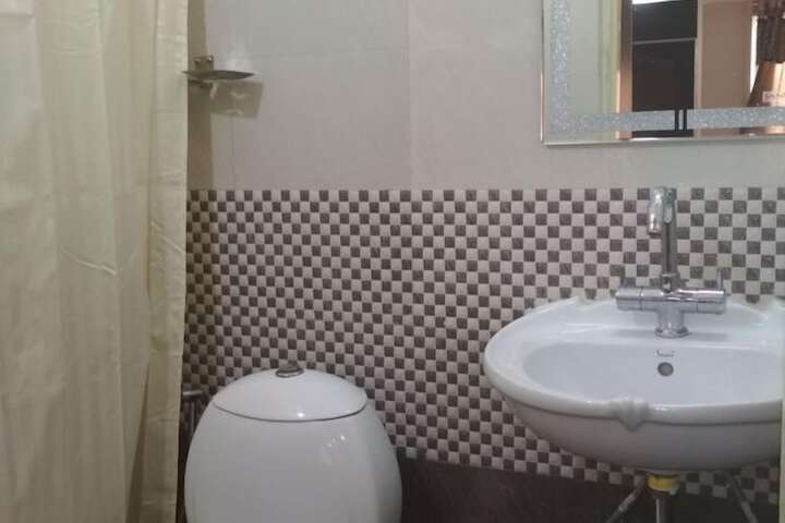 Room 39 of 60