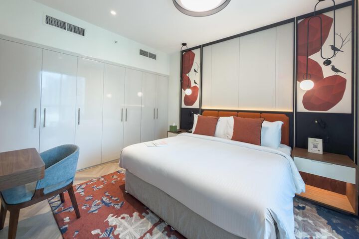 Room 37 of 179
