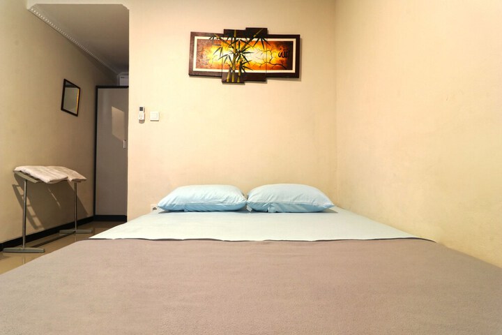 Room 3 of 25