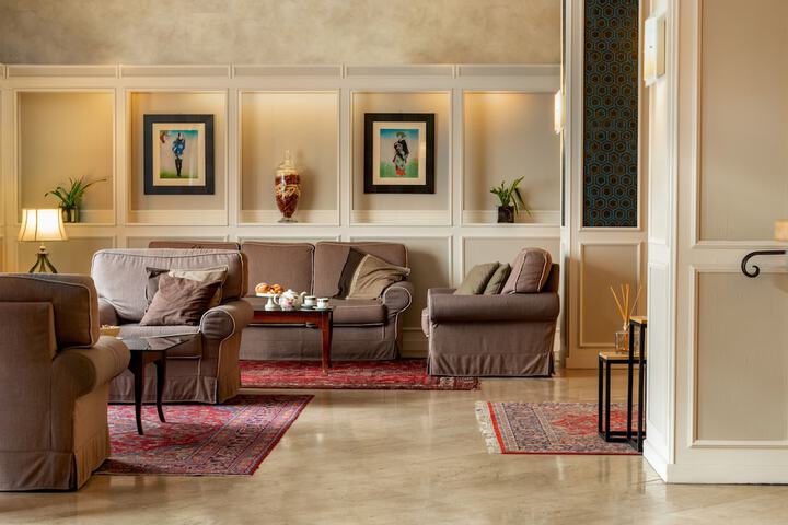 Hotel Lobby