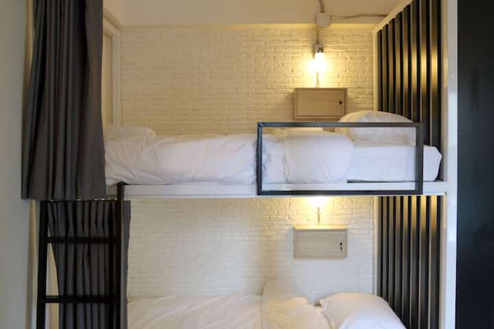 Room 19 of 112