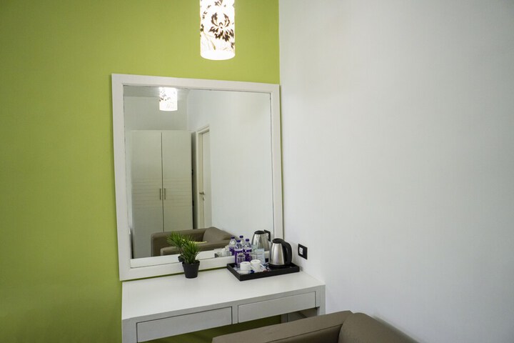 Room 44 of 108