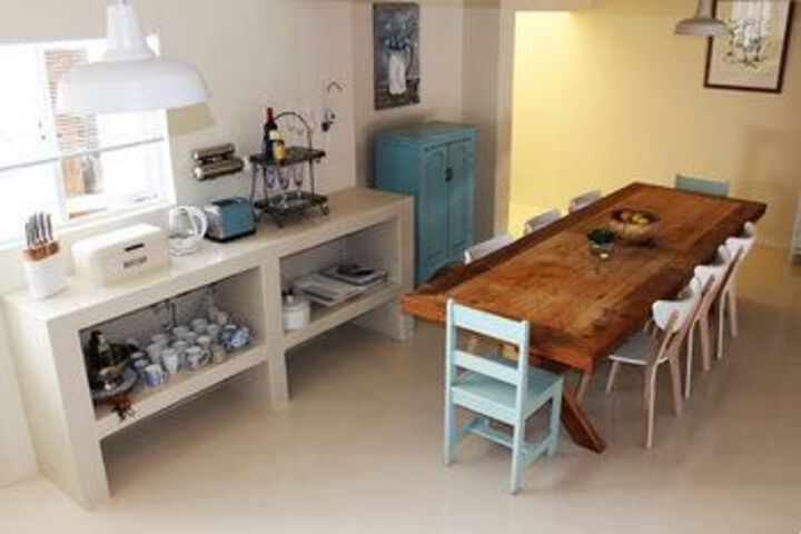 Room 10 of 15