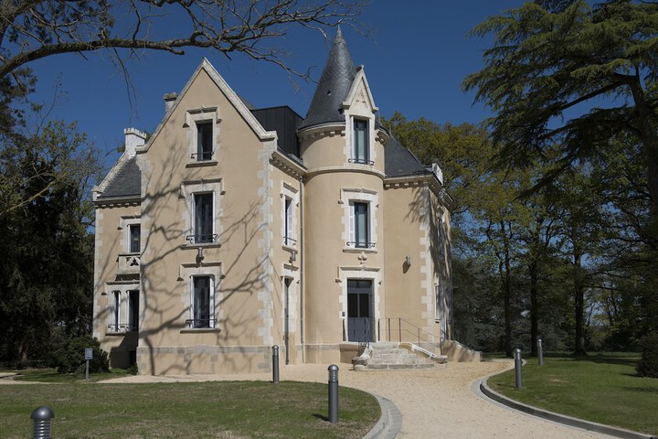 Le Château des Plans in Parthenay