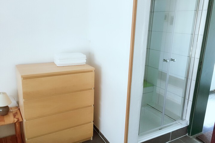 Room 13 of 46