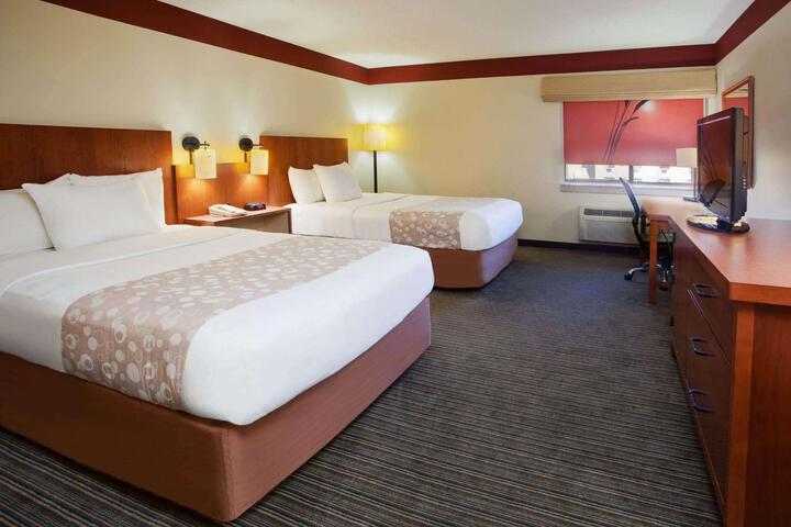 1 King Bed (12 of 12)