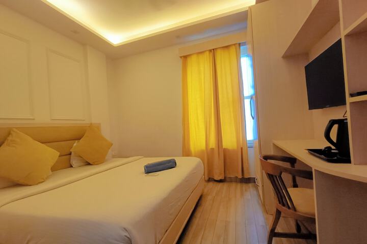 Room 7 of 44