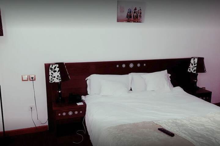 Room 12 of 63