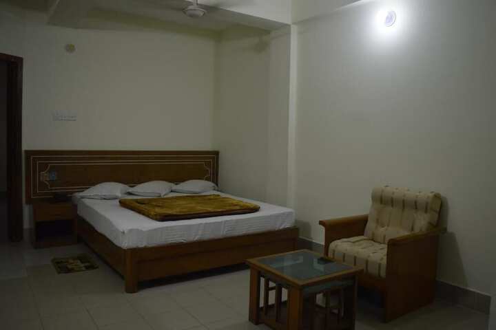 Room 18 of 39