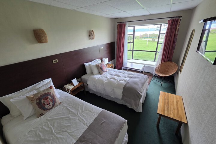 Room 33 of 80