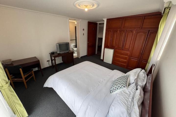 Room 7 of 30