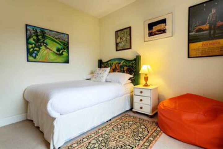 Room 17 of 20