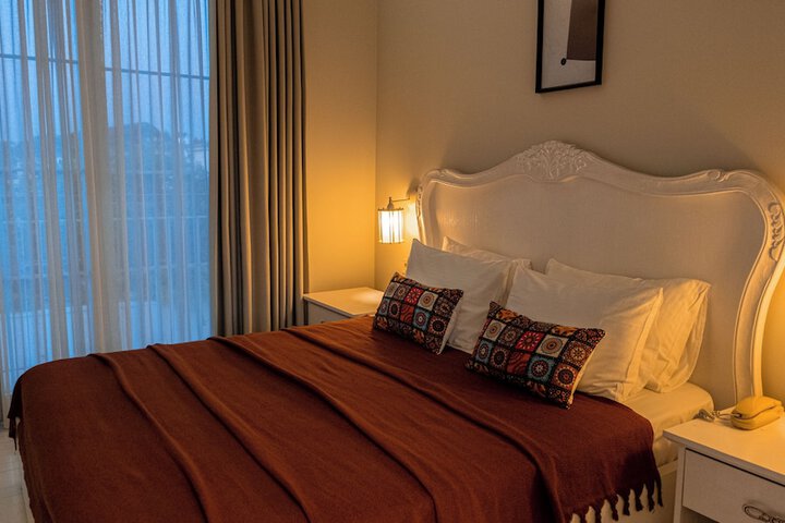 Room 37 of 72