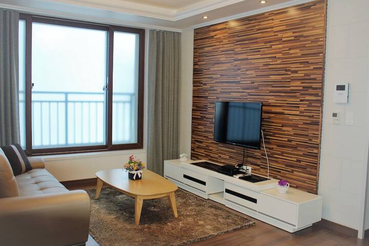 Room 8 of 14