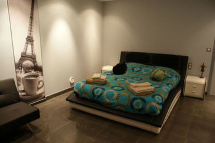 Room 18 of 74