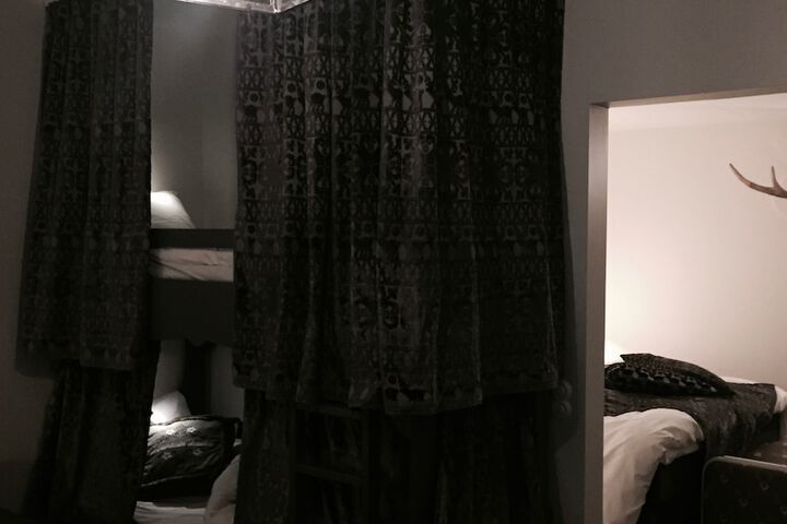 Room 14 of 61