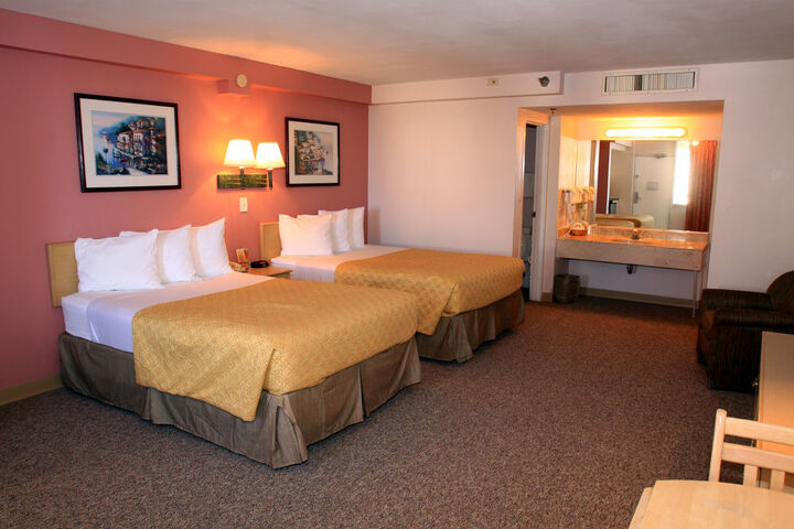 Room 7 of 97