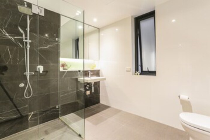 Room 2 of 22