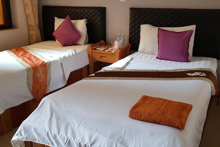 Room 8 of 36