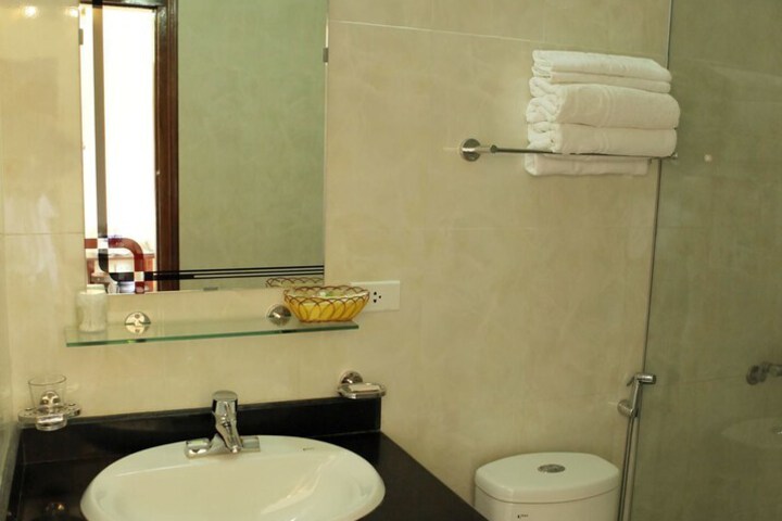 Room 19 of 33