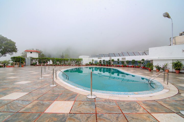 Pool 6 of 7