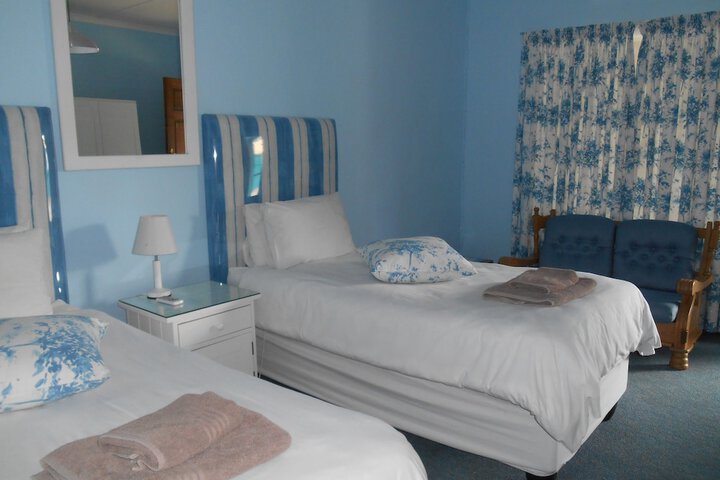Room 11 of 50