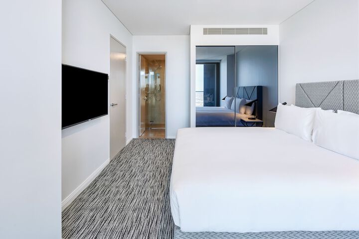 Room 14 of 110