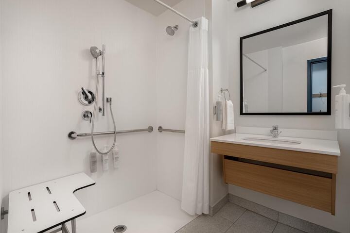 Bathroom shower