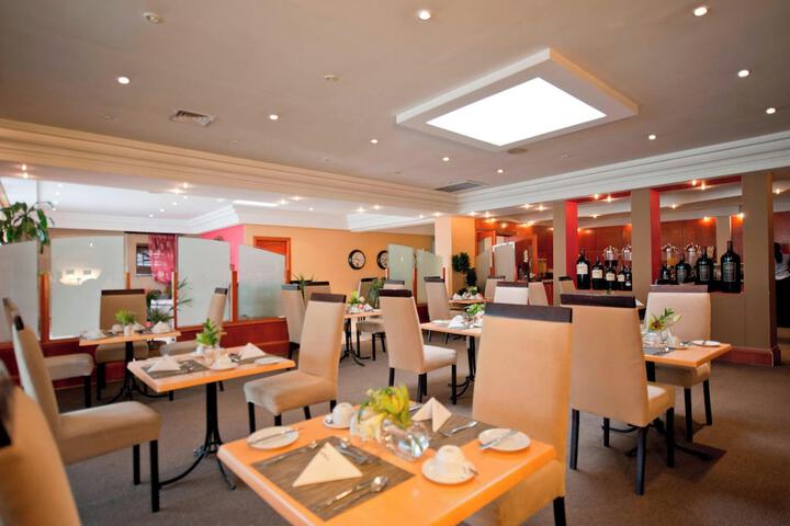 Dining Photos