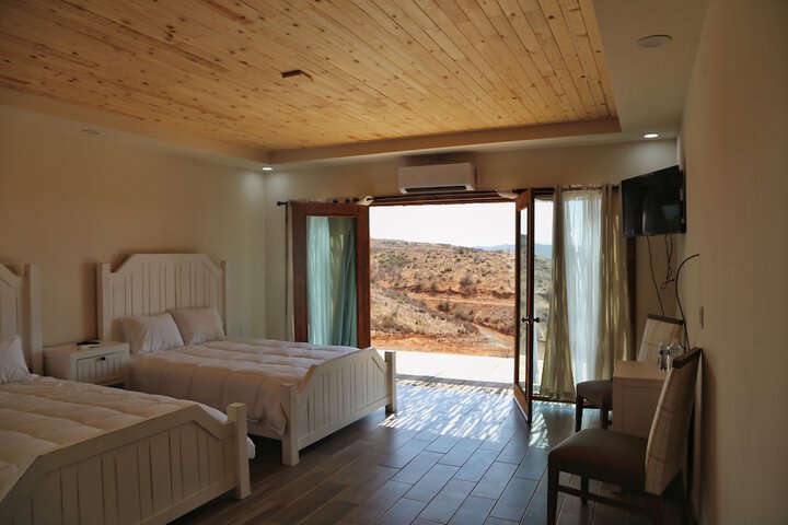 Room 15 of 84