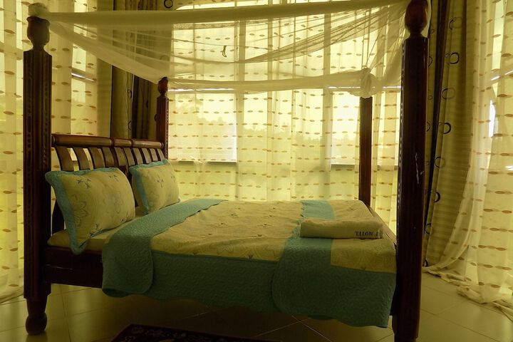 Room 6 of 31