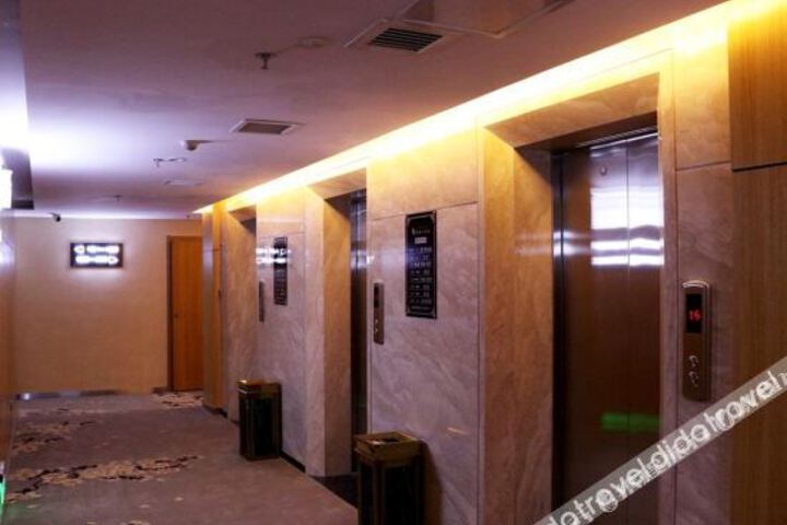 Hotel Interior 9 of 17