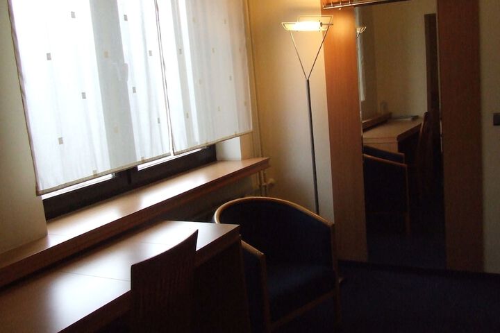 Room 11 of 62